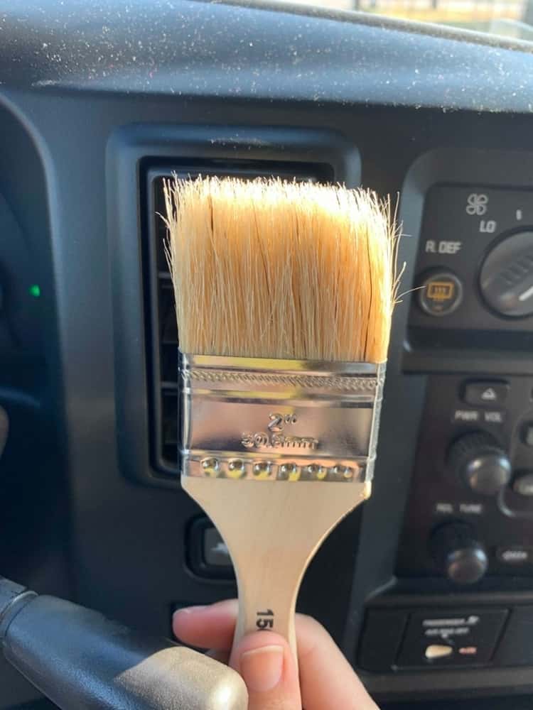 Dusting brush car gadget