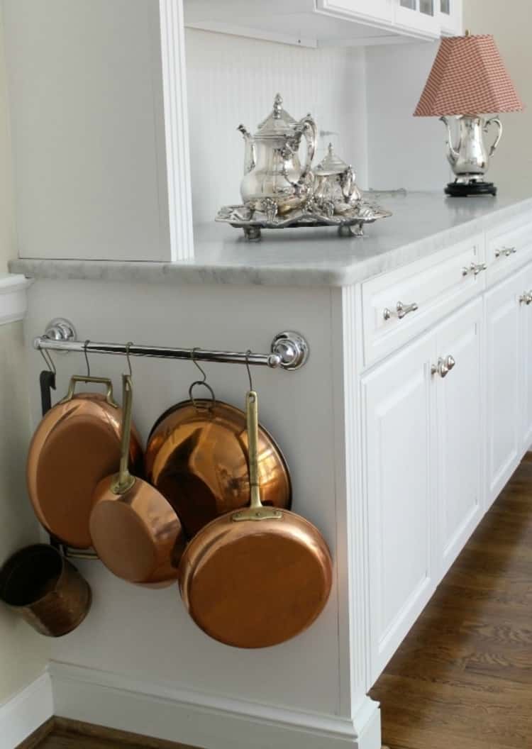 Pots and Pans Holder From a Towel Bar