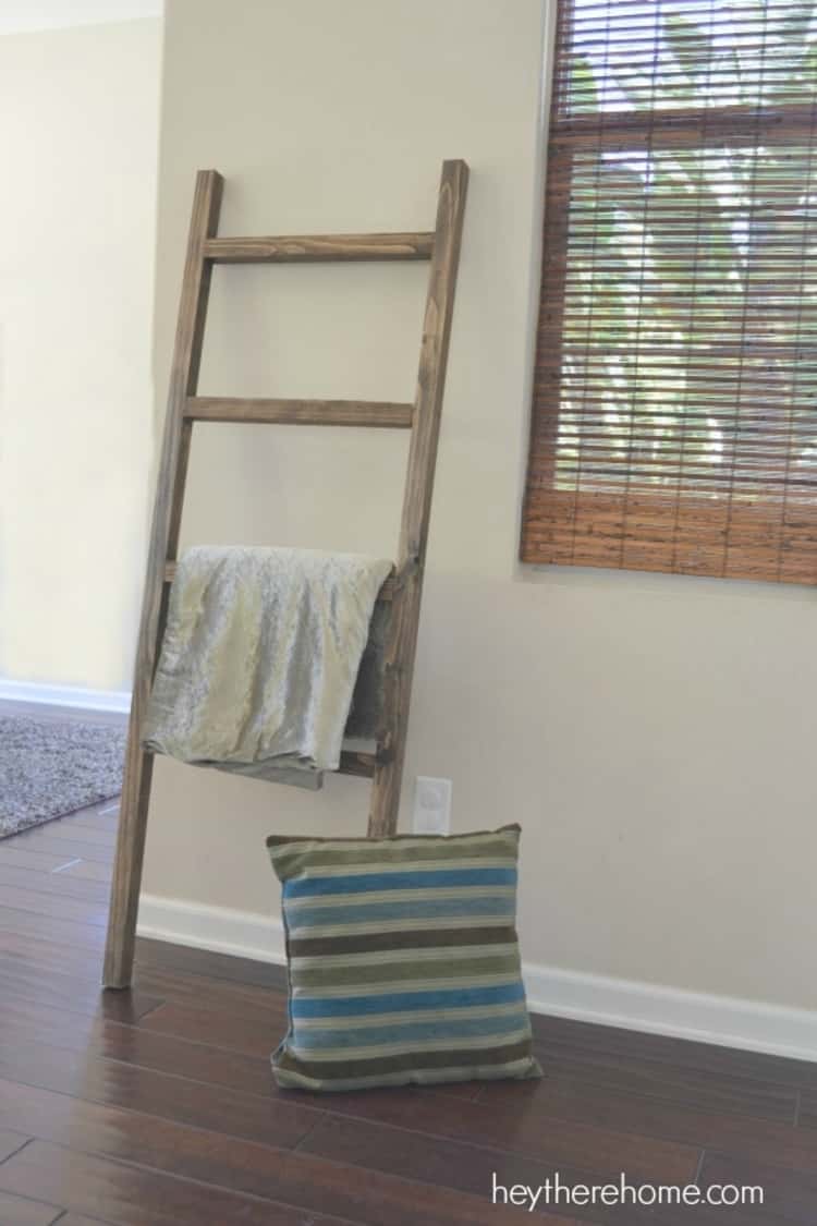 Pottery Barn Inspired Blanket Ladder 