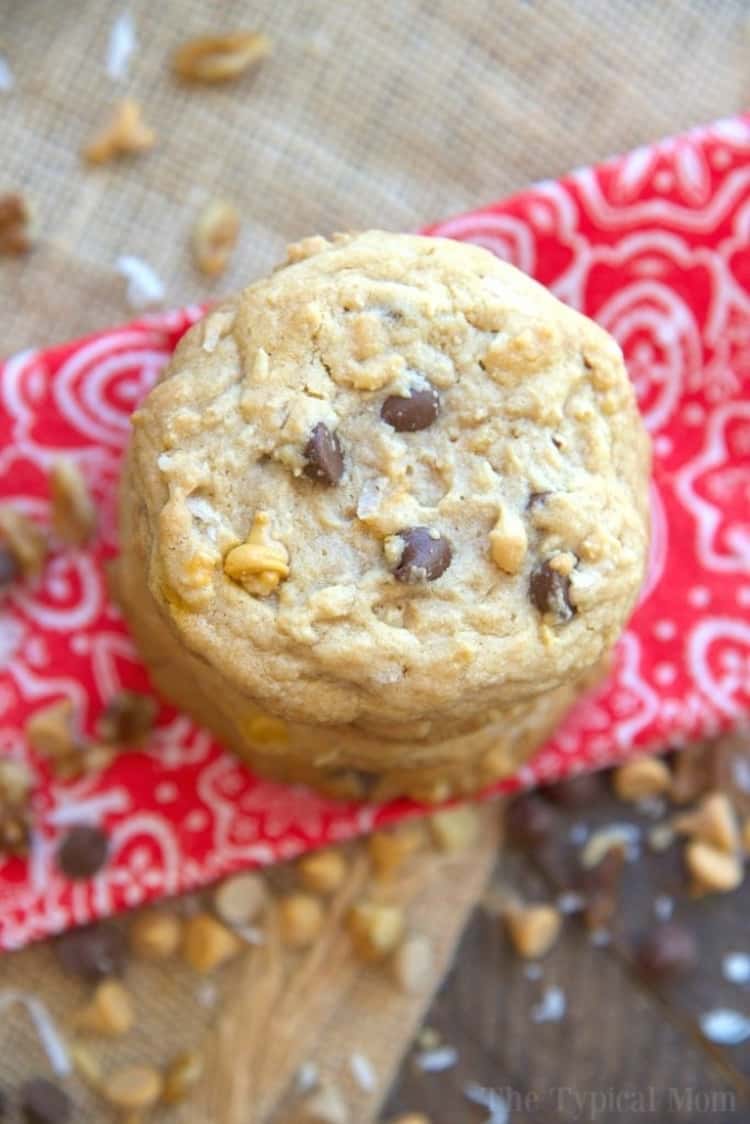 chewy cowboy cookies - great for a road trip snack!