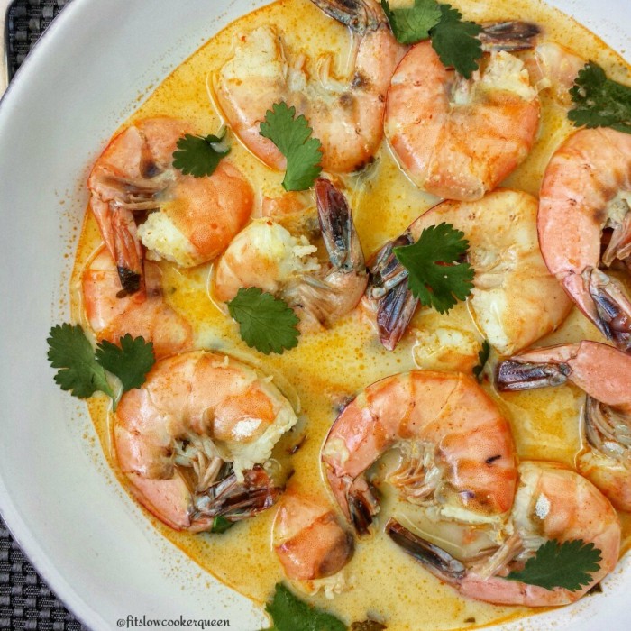 Slow-Cooker Coconut Cilantro Curry Shrimp