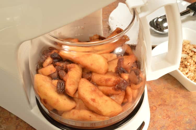 Cooking apples in coffee maker