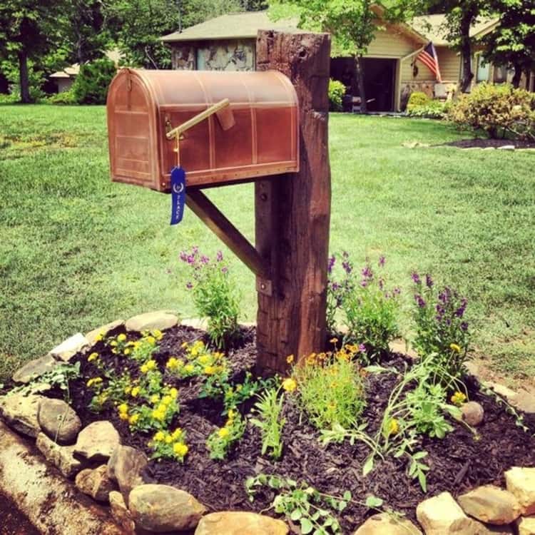 mailbox makeover - copper mailbox on stained old barn beam