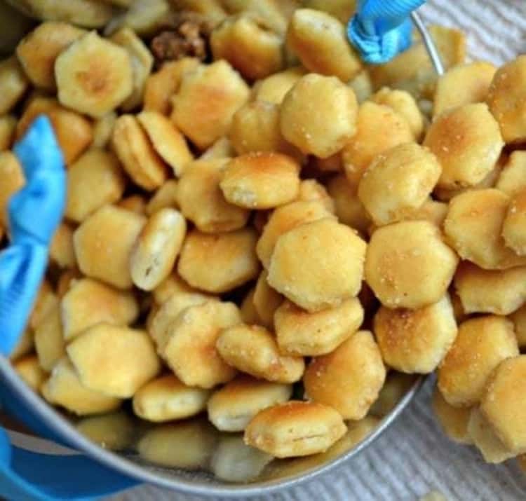 bowl of homemade seasoned oyster crackers - great for a road trip snack!