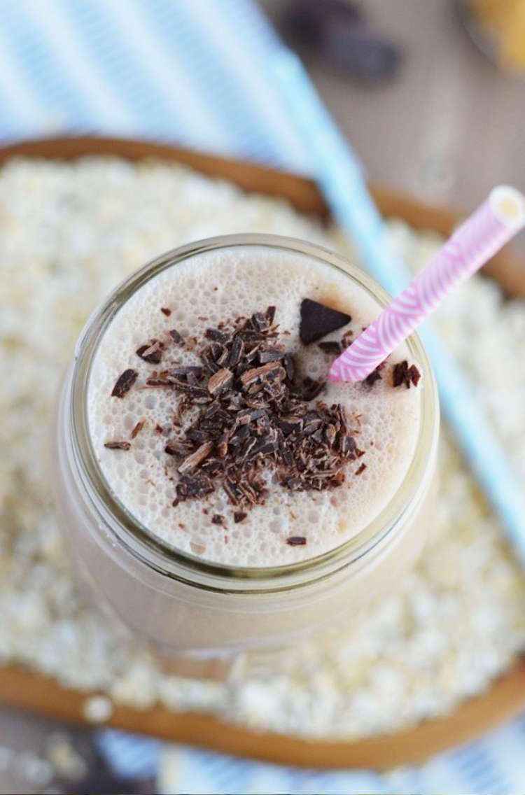 Delicious Healthy Portable Chocolate Peanut Butter Oatmeal Smoothie to grab on the go