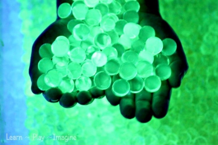 glow water beads