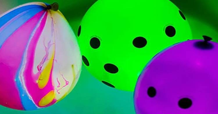 How to Make Glow in the Dark Balloons - Simple Party Food