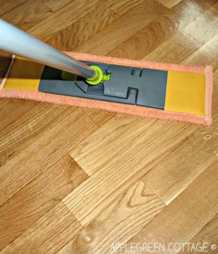 mopping tips - DIY mopping pad on mop 