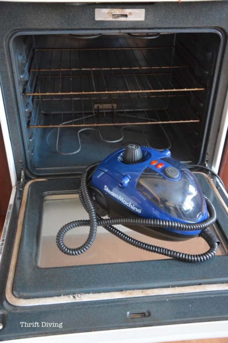 Steam cleaning the oven