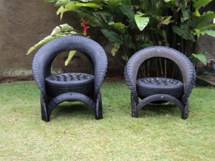 Spruce up the backyard with these tire chairs