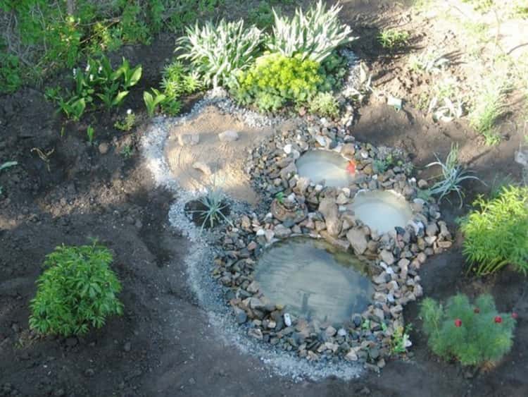 Lovely cascading ponds made of tires