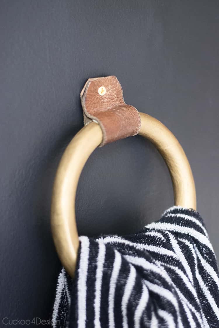 Towel ring