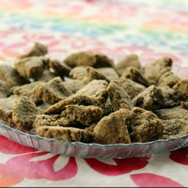 a dish of tuna and oatmeal homemade cat treats