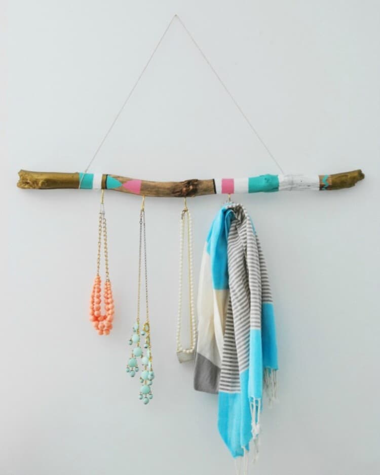 diy driftwood jewelry hanger