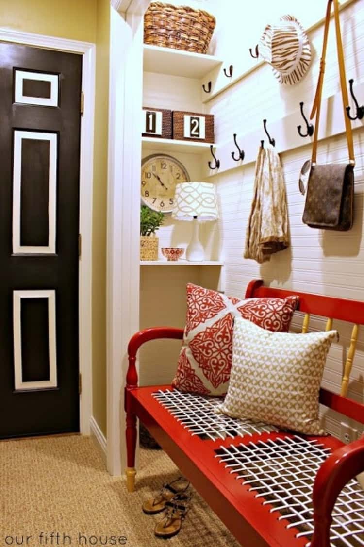 Hallway tuned mudroom