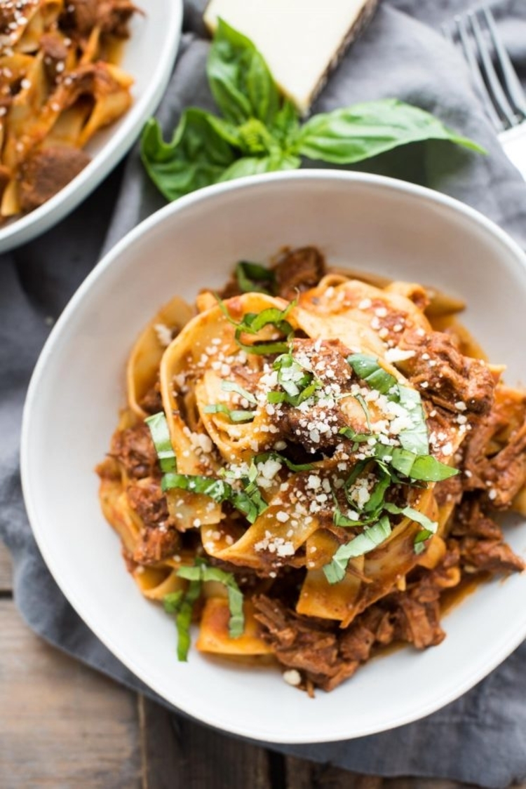 pot pasta with pesto and mozzarella