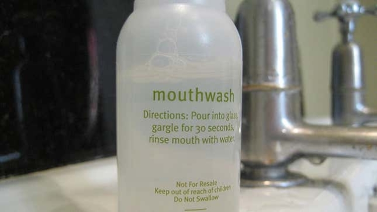 How to Get Rid of Bruises With Mouthwash 