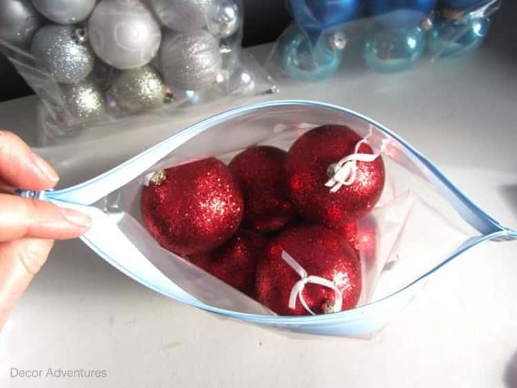 Use baggies to organize ornaments by color