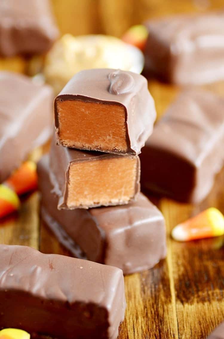 Homemade Butterfinger candy bars 