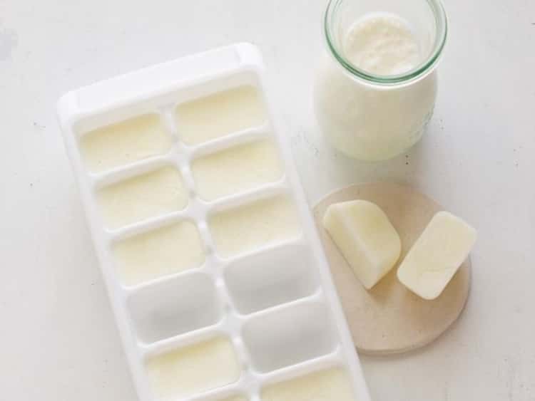 milk cubes for cooling hot steaming coffee