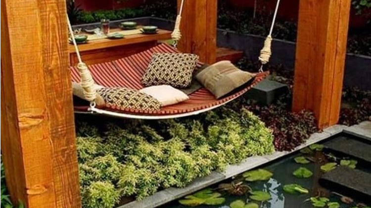 18 DIY Backyard Ideas That Are the Envy of Your Neighborhood