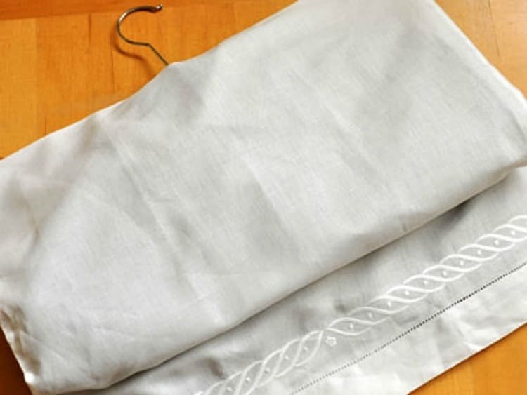 brilliant clothing hacks diy garment cover from a pillowcase