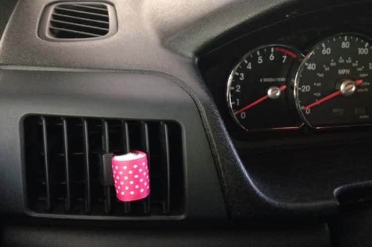 essential oils and ribbon for better smelling car